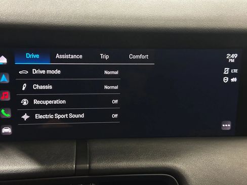 Used 2021 Porsche Taycan image 37