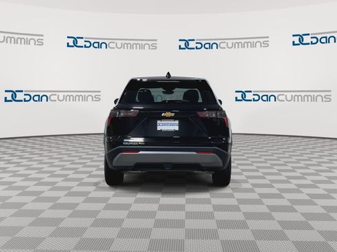 New 2026 Chevrolet Equinox LT w/ Safety and Technology Package AWD/4WD image 7