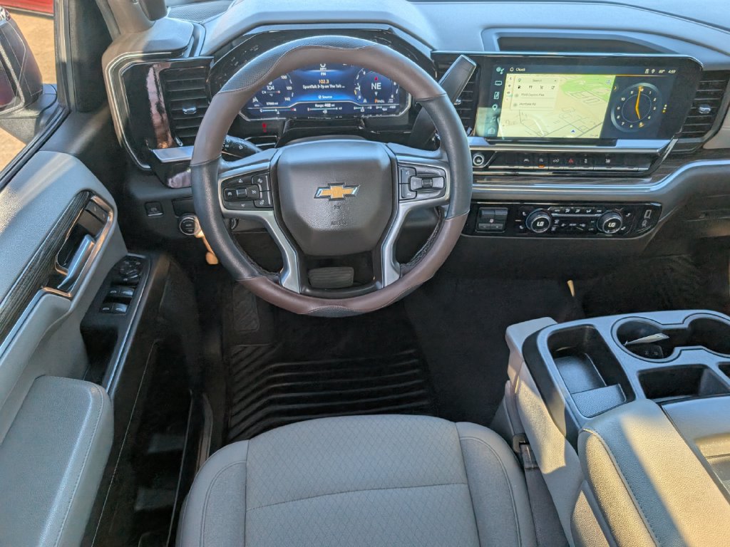 Used 2022 Chevrolet Silverado 1500 LT w/ All Star Edition Plus RWD image 11