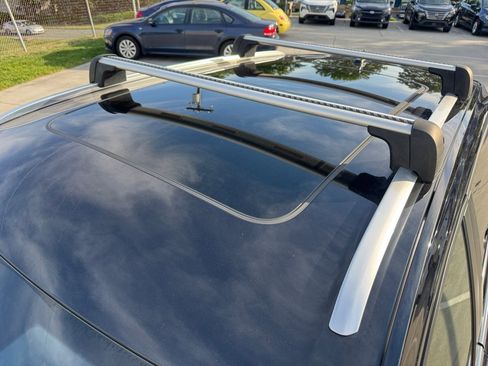 Used 2023 Volkswagen Atlas Cross Sport SE w/ Panoramic Sunroof Package AWD/4WD image 25