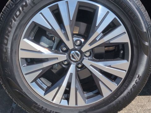 Certified 2021 Nissan Rogue SV image 11