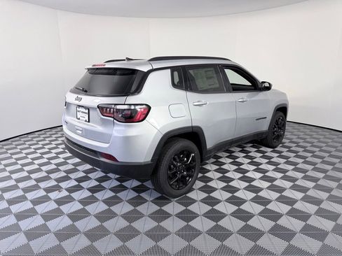 New 2026 Jeep Compass Latitude image 6