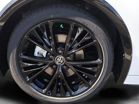 New 2026 Toyota Prius Plug-In Hybrid FWD image 9