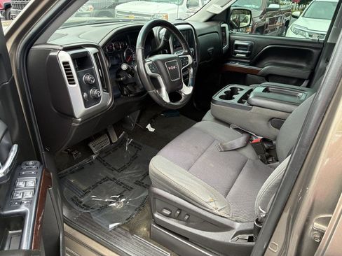 Used 2015 GMC Sierra 1500 SLE w/ SLE Value Package AWD/4WD image 8
