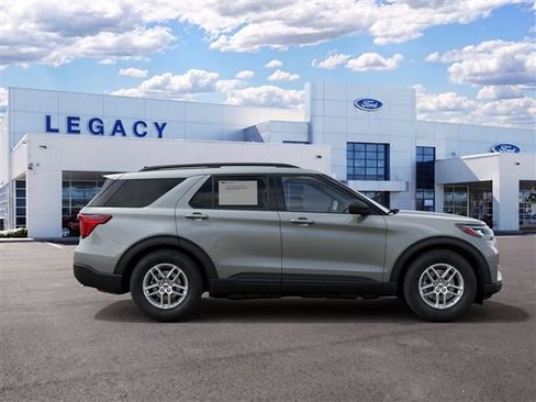 New 2027 Ford Explorer Active w/ Active Comfort Package RWD image 5
