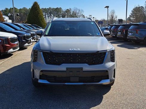 New 2026 Kia Sorento S AWD/4WD image 2