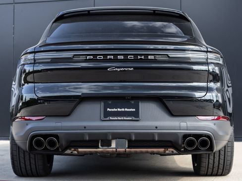 Certified 2026 Porsche Cayenne E-Hybrid Coupe AWD/4WD image 10