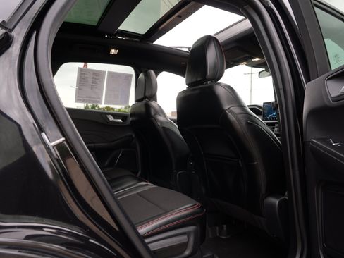 Used 2024 Ford Escape ST-Line w/ Tech Pack #1 AWD/4WD image 33