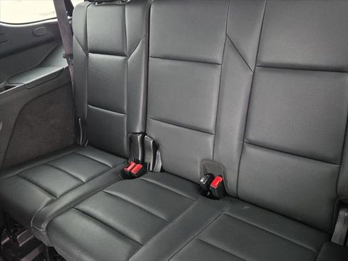 Used 2021 Cadillac Escalade Luxury image 14