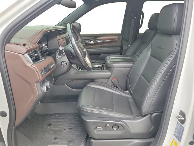 Used 2022 GMC Yukon XL Denali RWD image 8