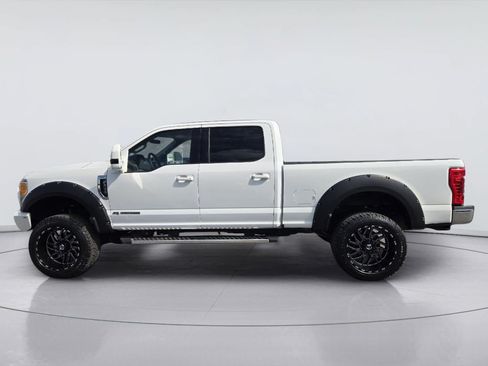 Used 2017 Ford F250 XLT AWD/4WD image 5