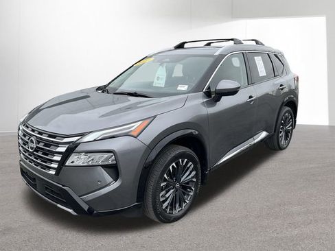 Certified 2025 Nissan Rogue Platinum w/ Platinum Premium Package image 2