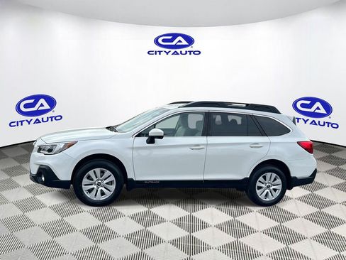 Used 2018 Subaru Outback 2.5i Premium image 7
