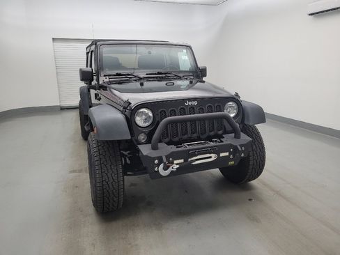 Used 2014 Jeep Wrangler Unlimited Rubicon w/ Connectivity Group AWD/4WD image 14