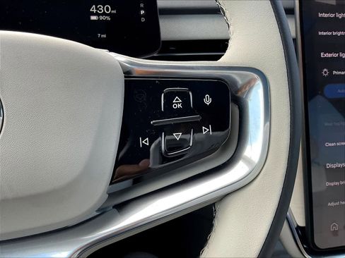 New 2025 Volvo EX90 Plus image 18