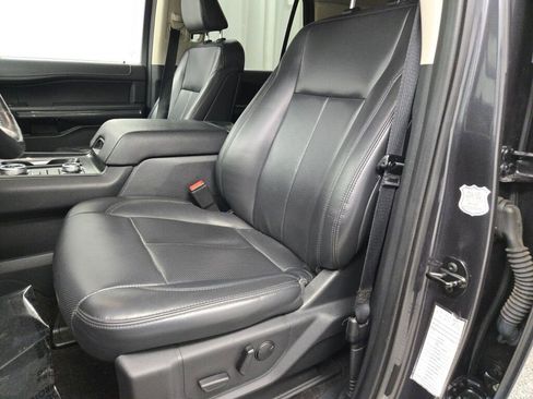Used 2023 Ford Expedition Max XLT image 26