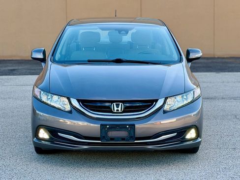 Used 2013 Honda Civic Hybrid Sedan image 2