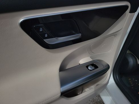 Certified 2023 Mercedes-Benz C 300 Sedan image 11