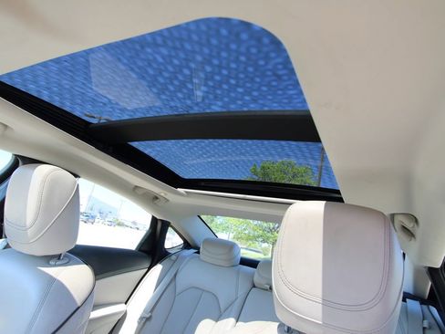 Used 2015 Chrysler 200 C w/ Navigation & Sound Group I FWD image 11