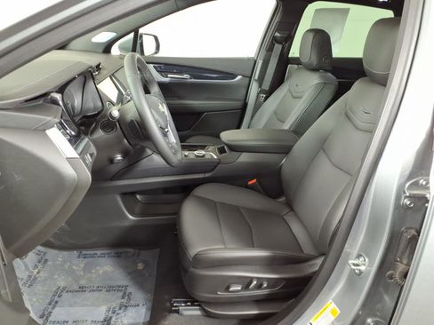 New 2025 Cadillac XT5 Premium Luxury image 4