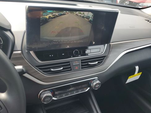 New 2025 Nissan Altima 2.5 SV image 13