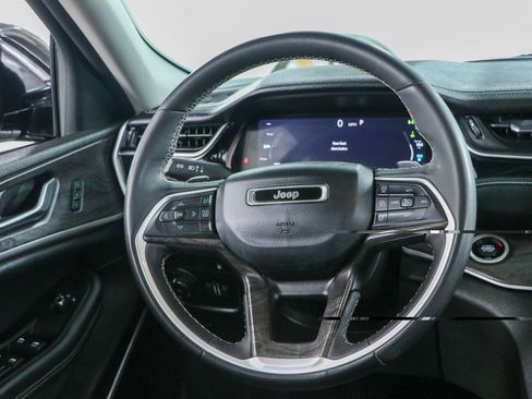 Used 2023 Jeep Grand Cherokee 4WD 4xe w/ Luxury Tech Group II image 12