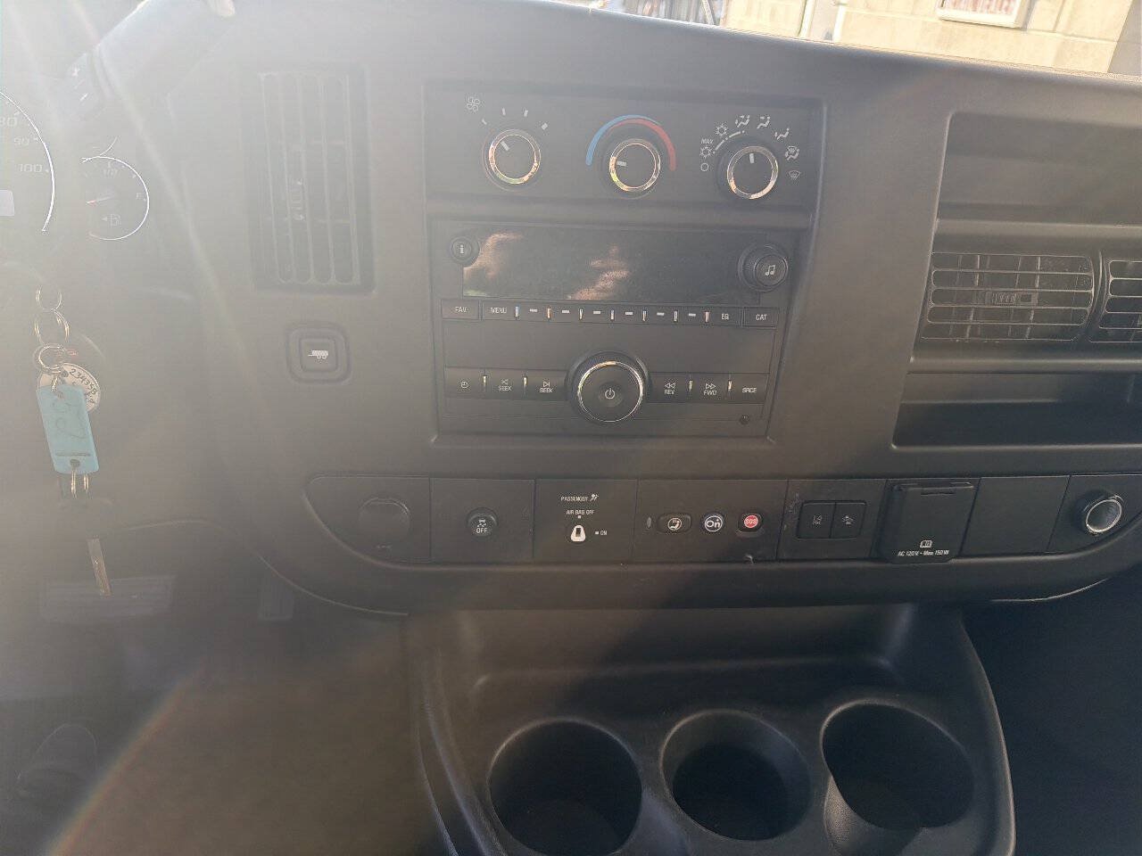 Used 2019 Chevrolet Express 2500 LT w/ LT Preferred Equipment Group RWD image 12