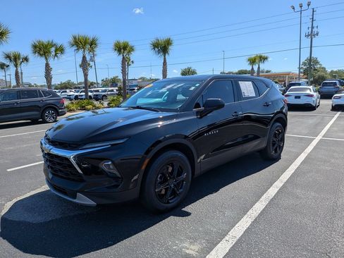 Used 2023 Chevrolet Blazer LT w/ Driver Confidence Package FWD image 4