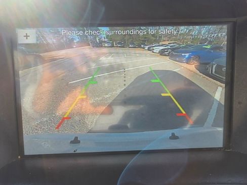 Used 2019 Ford Escape SE image 17