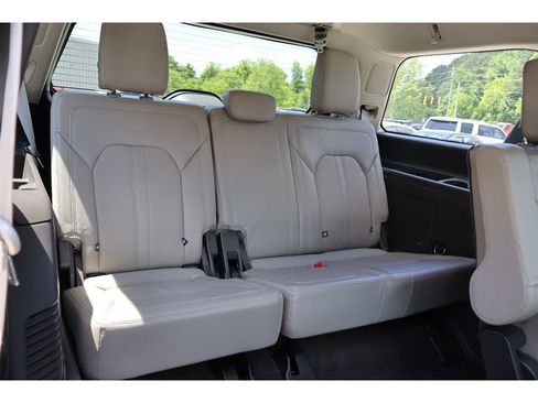 Used 2021 Ford Expedition Limited AWD/4WD image 32