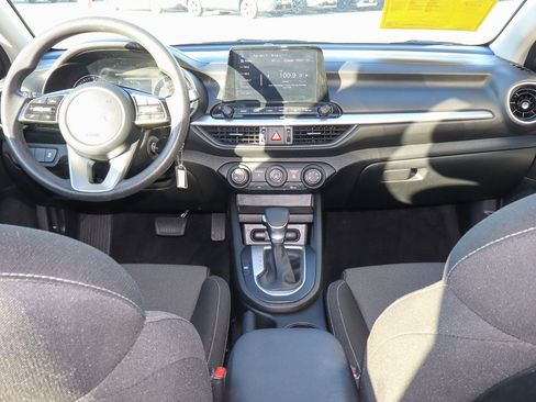 Used 2024 Kia Forte LXS image 10