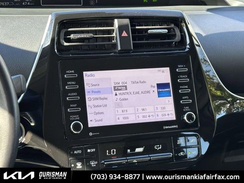 Used 2022 Toyota Prius XLE image 4