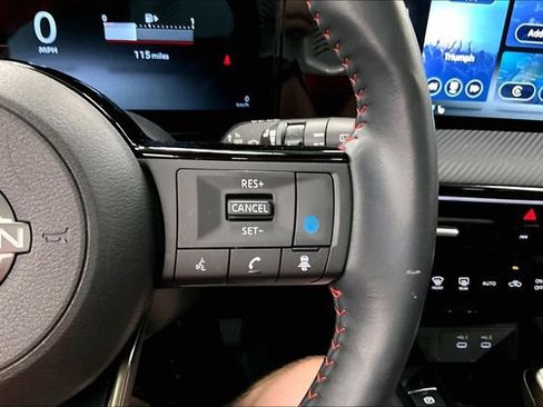 Used 2025 Nissan Kicks SR w/ SR Premium Package FWD image 28