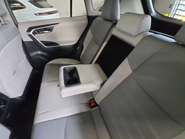 Used 2024 Toyota RAV4 Limited w/ Advanced Technology Package AWD/4WD image 29