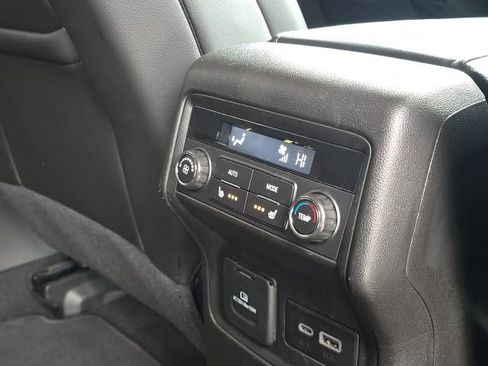 Used 2023 GMC Acadia Denali w/ Denali Technology Package image 18