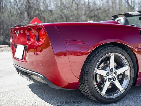 Used 2007 Chevrolet Corvette Convertible w/ Preferred Equipment Group RWD image 57
