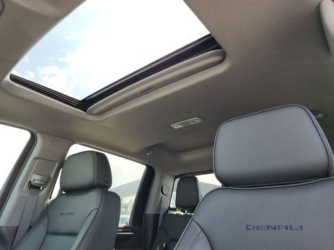 New 2026 GMC Sierra 2500 Denali w/ Denali Reserve Package AWD/4WD image 23