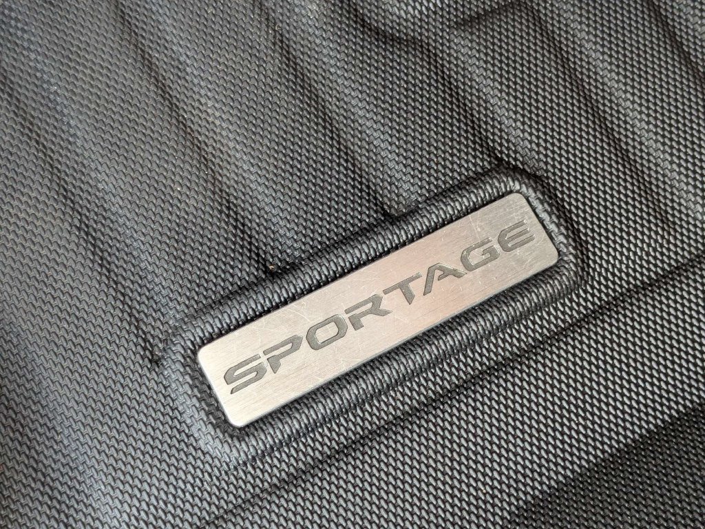 Used 2026 Kia Sportage EX FWD image 40