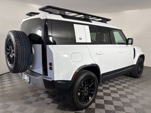 Used 2024 Land Rover Defender 110 S AWD/4WD image 7