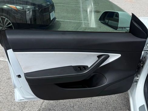 Used 2019 Tesla Model 3 Long Range image 8