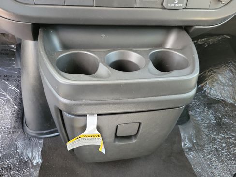 Used 2025 Chevrolet Express 3500 LT w/ LT Preferred Equipment Group RWD image 29