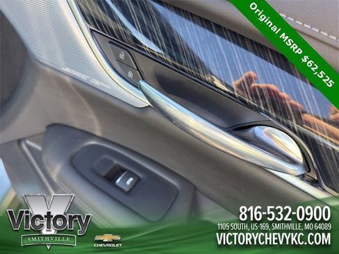 Used 2024 Cadillac XT6 Premium Luxury w/ Technology Package image 16