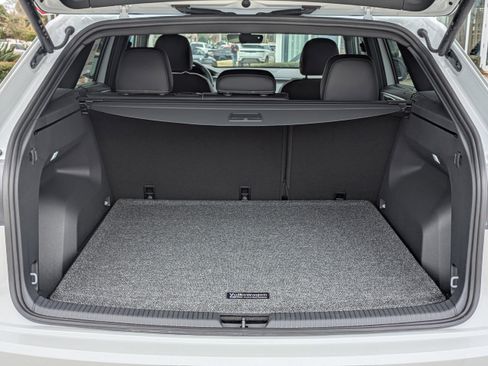 New 2026 Volkswagen Atlas Cross Sport SEL R-Line image 13