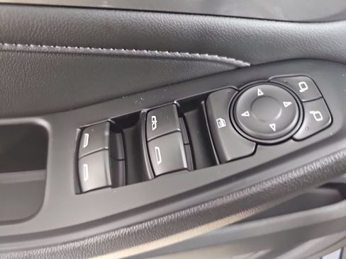 Certified 2023 Chevrolet Traverse LT AWD/4WD image 35