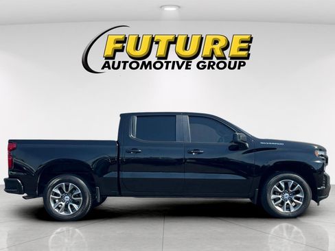 Used 2021 Chevrolet Silverado 1500 RST image 3