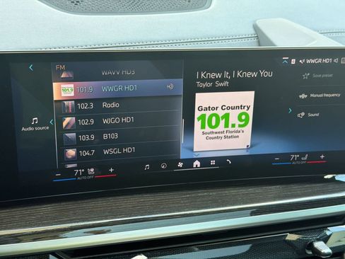Used 2025 BMW X5 xDrive40i w/ Executive Package AWD/4WD image 24