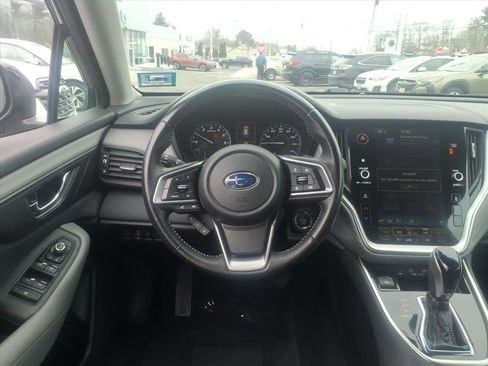 Used 2020 Subaru Outback Premium image 18