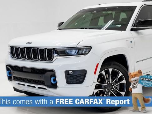 Certified 2022 Jeep Grand Cherokee Overland w/ Luxury Tech Group IV AWD/4WD image 2