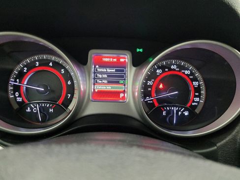 Used 2018 Dodge Journey SE image 23