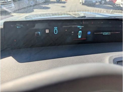 New 2025 Ford Expedition Active image 21